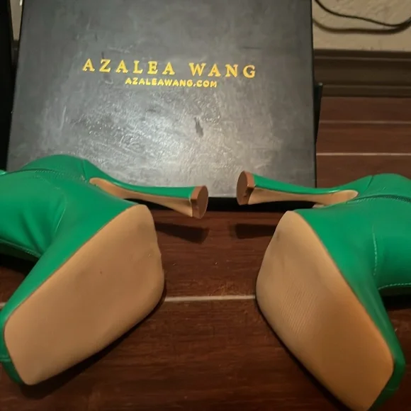 NWB!! ⭐️ Azalea Wang Neon Green Stretch Heeled Boots – Size 7 - Picture 2 of 5